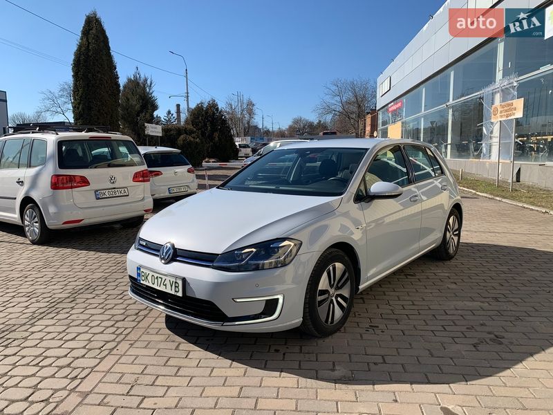 Хэтчбек Volkswagen e-Golf 2018 в Ровно