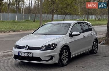 Хетчбек Volkswagen e-Golf 2015 в Кам'янець-Подільському