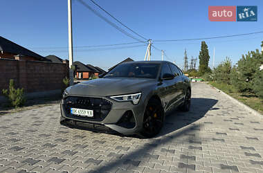 Внедорожник / Кроссовер Audi e-tron Sportback 2022 в Ровно