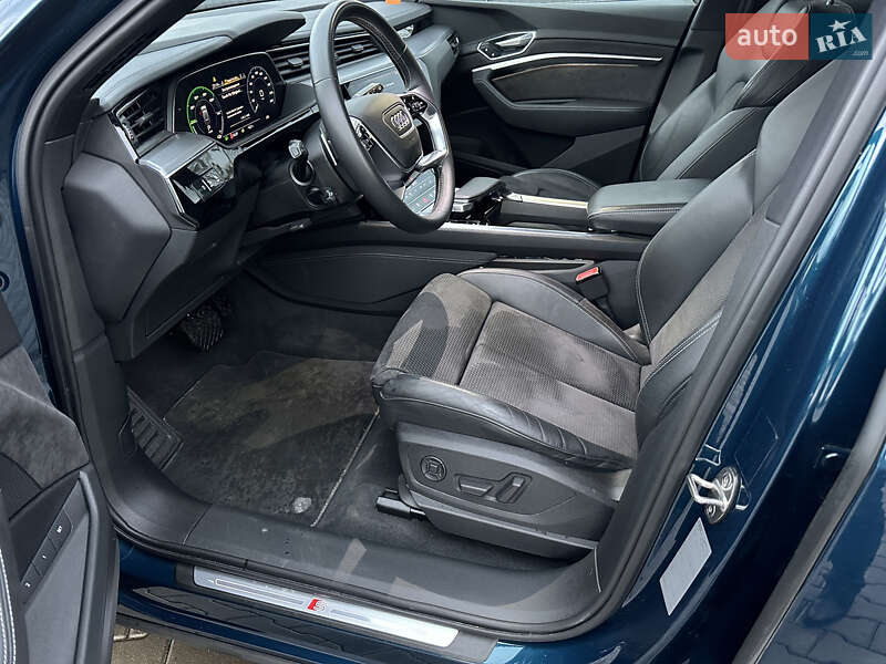 Внедорожник / Кроссовер Audi e-tron 2019 в Иршаве