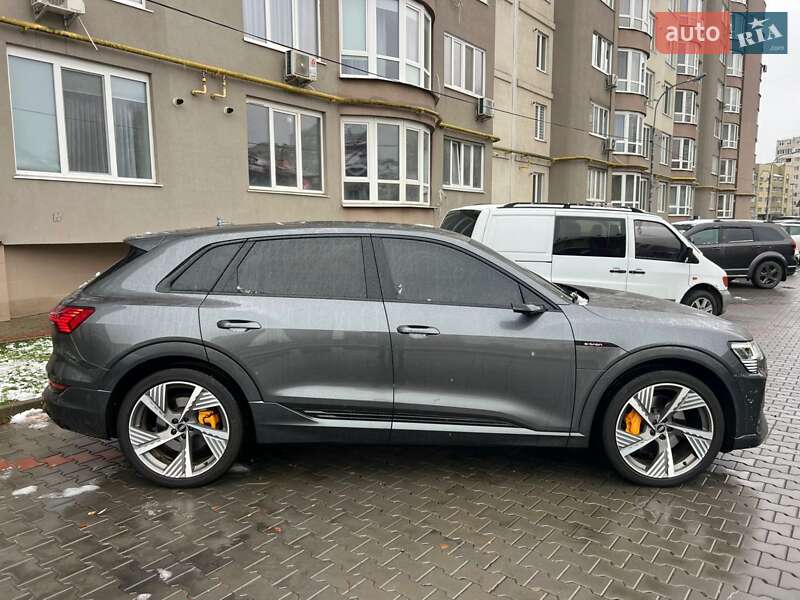 Внедорожник / Кроссовер Audi e-tron 2021 в Днепре