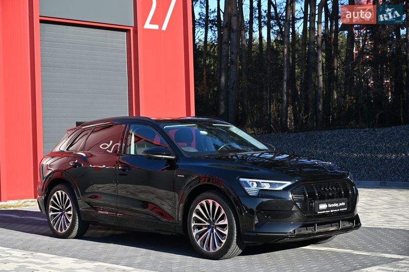 Позашляховик / Кросовер Audi e-tron 2021 в Львові