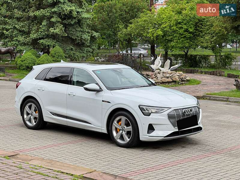 Внедорожник / Кроссовер Audi e-tron 2021 в Тернополе