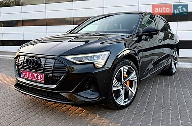 Внедорожник / Кроссовер Audi e-tron 2022 в Ровно