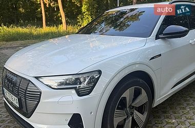 Позашляховик / Кросовер Audi e-tron 2019 в Харкові