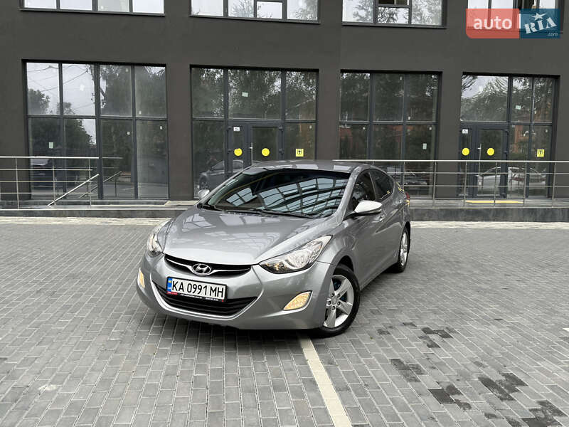 Седан Hyundai Elantra 2012 в Полтаві