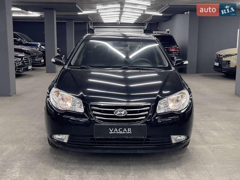 Седан Hyundai Elantra 2010 в Харькове