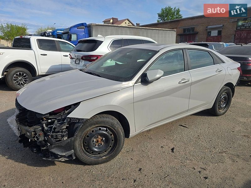 Седан Hyundai Elantra 2022 в Полтаве
