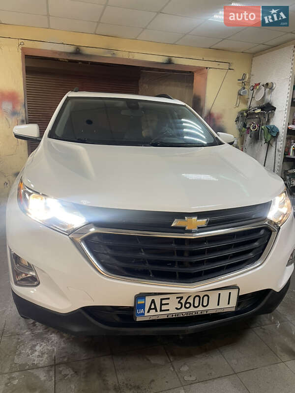 Внедорожник / Кроссовер Chevrolet Equinox 2017 в Днепре