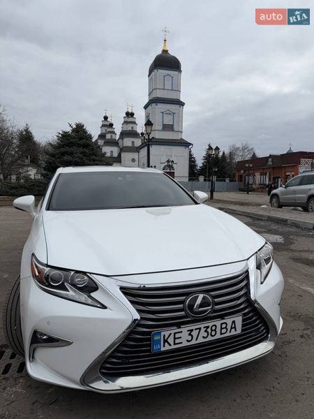 Седан Lexus ES 2016 в Новомосковске