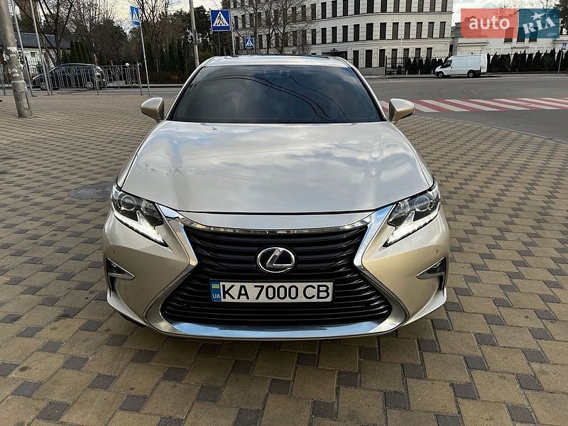 Седан Lexus ES 2012 в Черноморске