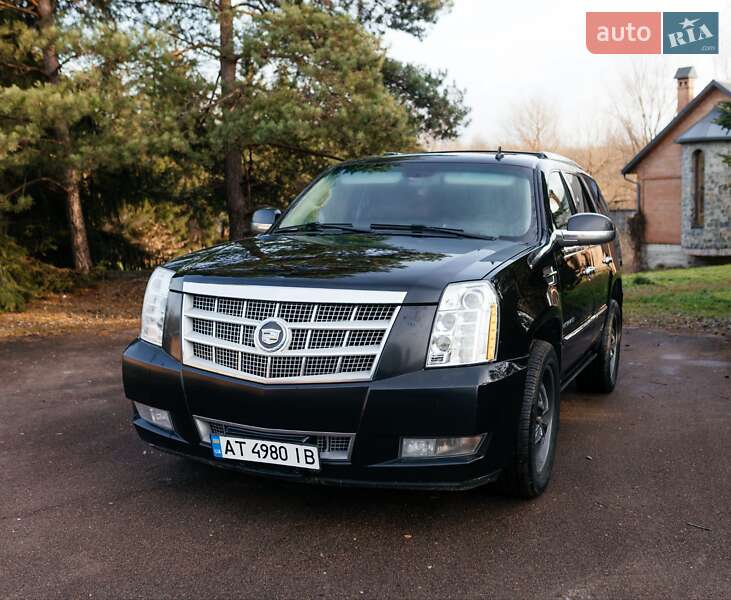 Внедорожник / Кроссовер Cadillac Escalade 2011 в Трускавце