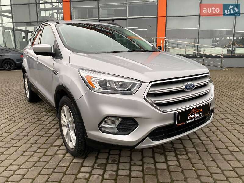 Позашляховик / Кросовер Ford Escape 2018 в Львові