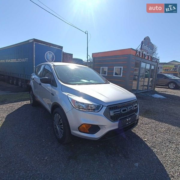 Позашляховик / Кросовер Ford Escape 2018 в Черкасах