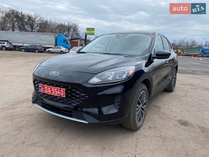 Внедорожник / Кроссовер Ford Escape 2021 в Чернигове
