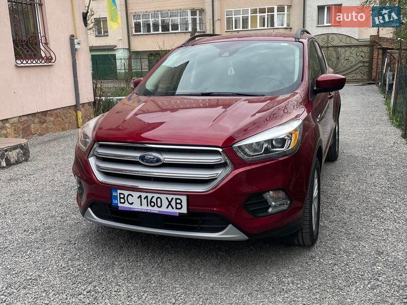 Внедорожник / Кроссовер Ford Escape 2019 в Львове