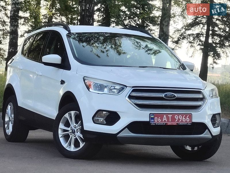 Внедорожник / Кроссовер Ford Escape 2018 в Житомире