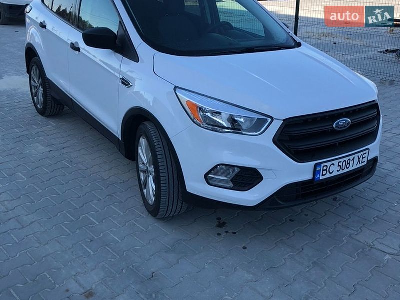Внедорожник / Кроссовер Ford Escape 2017 в Львове