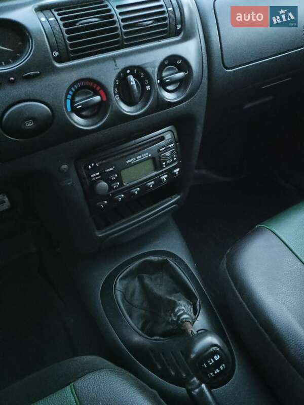 Универсал Ford Escort 1998 в Коростене