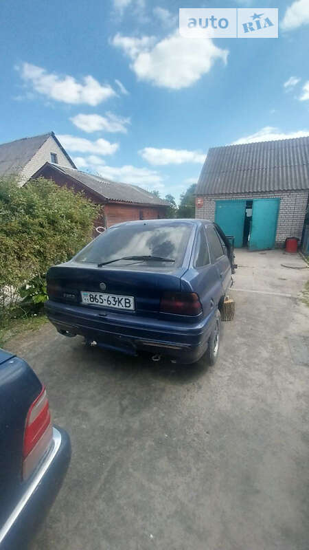 Хэтчбек Ford Escort 1995 в Луцке