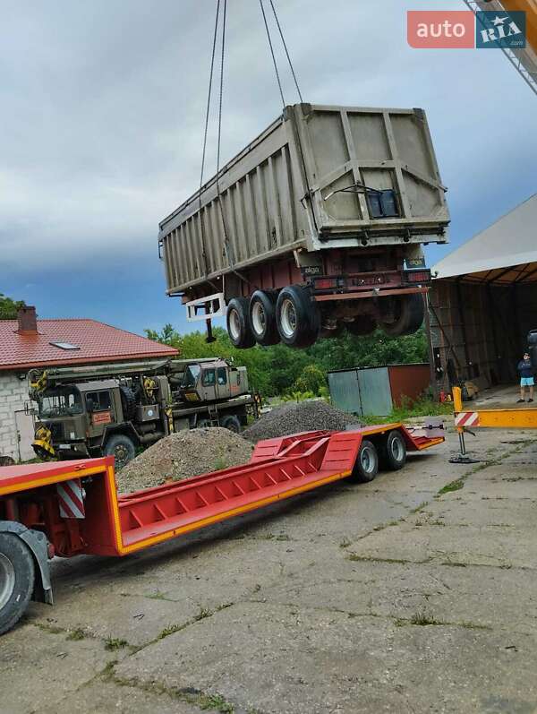 Низкорамная платформа Nooteboom Euro 1990 в Львове