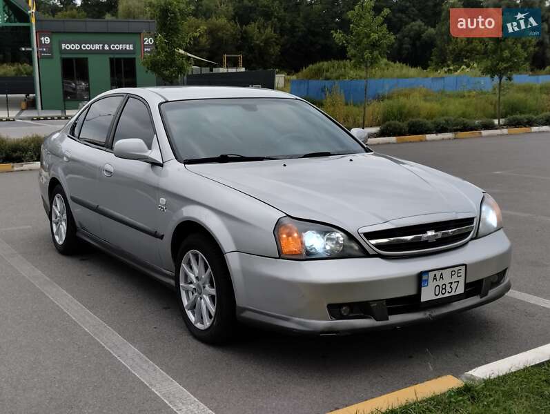Седан Chevrolet Evanda 2005 в Киеве