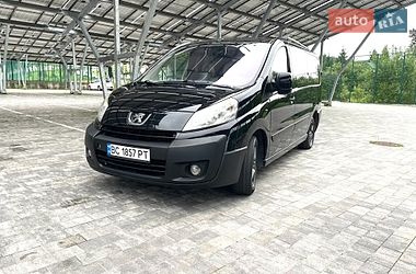 Мінівен Peugeot Expert 2008 в Львові Мінівен Peugeot Expert 2008 в Львові