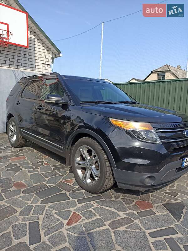 Позашляховик / Кросовер Ford Explorer 2011 в Києві