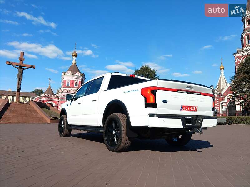 Пикап Ford F-150 2024 в Днепре Пикап Ford F-150 2024 в Днепре