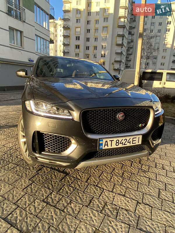 Позашляховик / Кросовер Jaguar F-Pace 2017 в Івано-Франківську