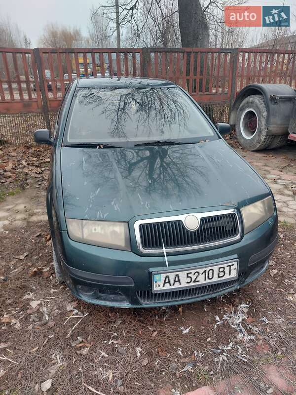Хэтчбек Skoda Fabia 2006 в Чемеровцах