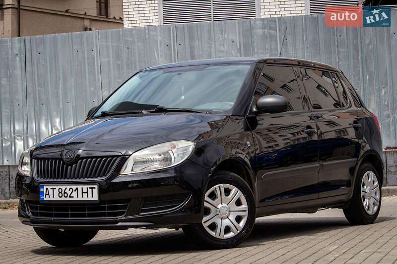 Хэтчбек Skoda Fabia 2010 в Львове