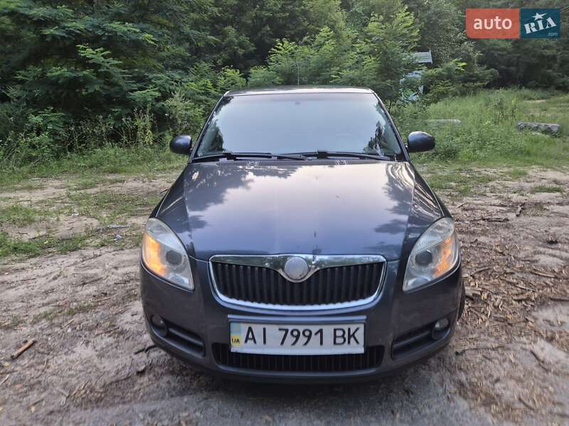 Хэтчбек Skoda Fabia 2008 в Броварах