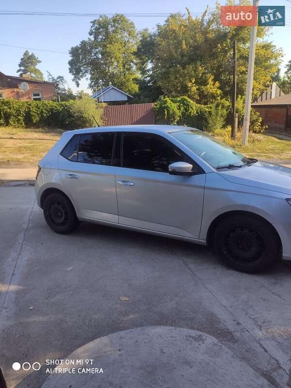 Хэтчбек Skoda Fabia 2017 в Кропивницком