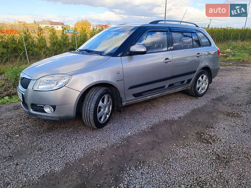 Универсал Skoda Fabia 2008 в Львове