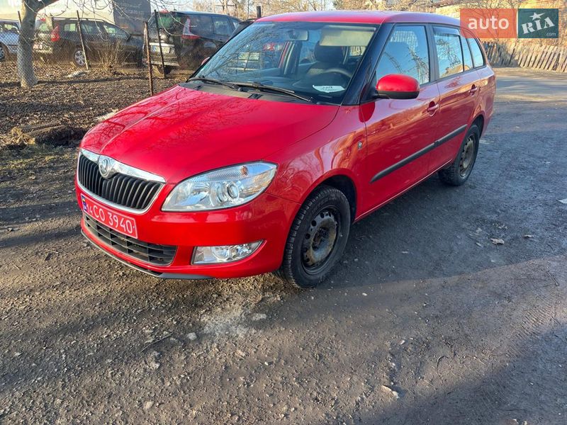 Универсал Skoda Fabia 2013 в Луцке