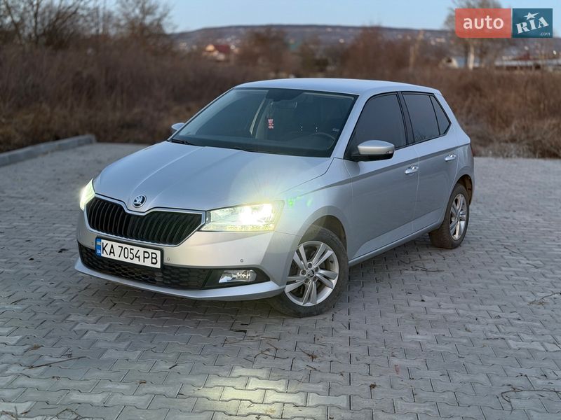 Хэтчбек Skoda Fabia 2020 в Черновцах