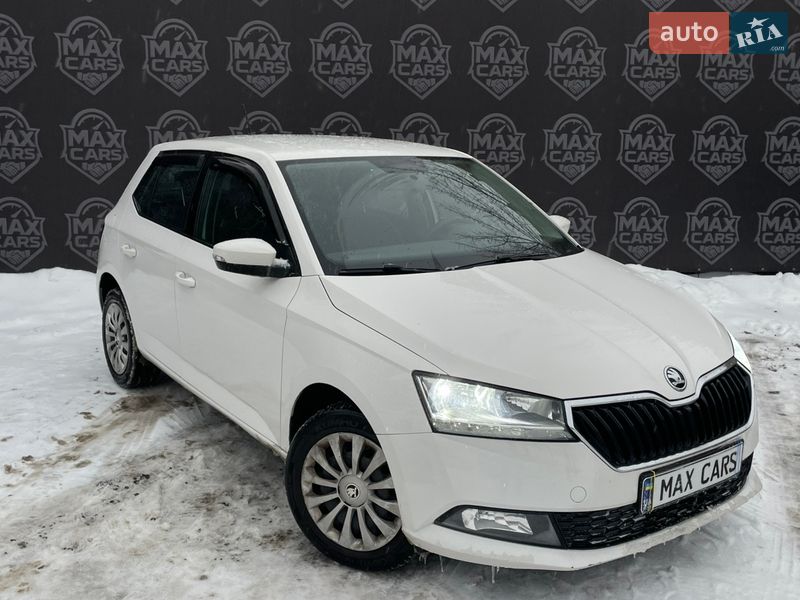 Хэтчбек Skoda Fabia 2020 в Киеве