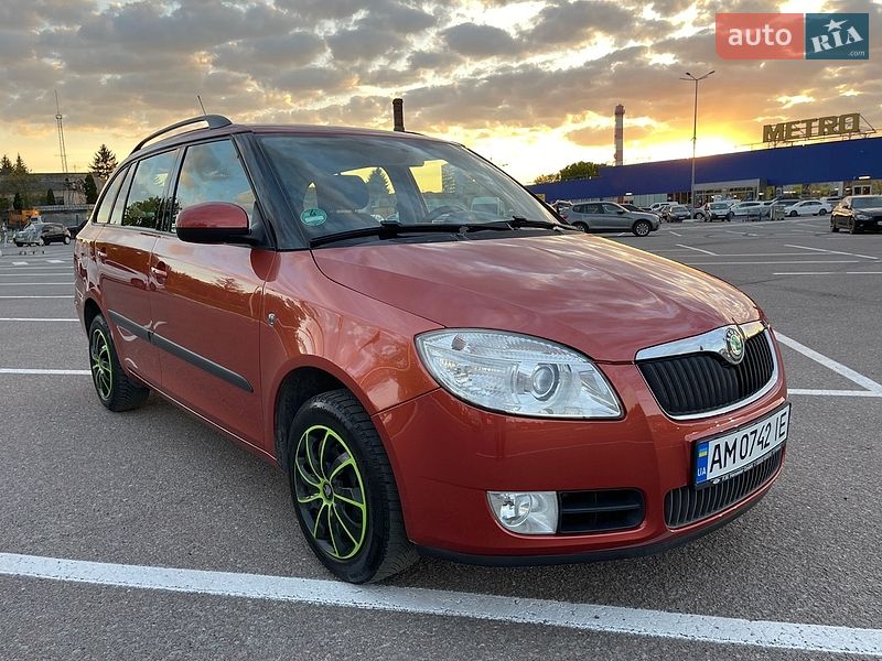 Универсал Skoda Fabia 2009 в Житомире