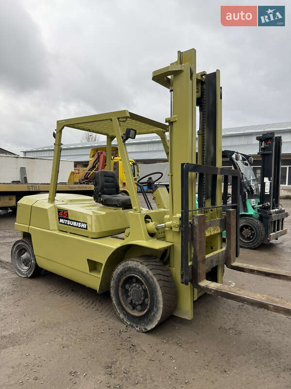 Вилочний навантажувач Mitsubishi FD 1995 в Чемерівцях
