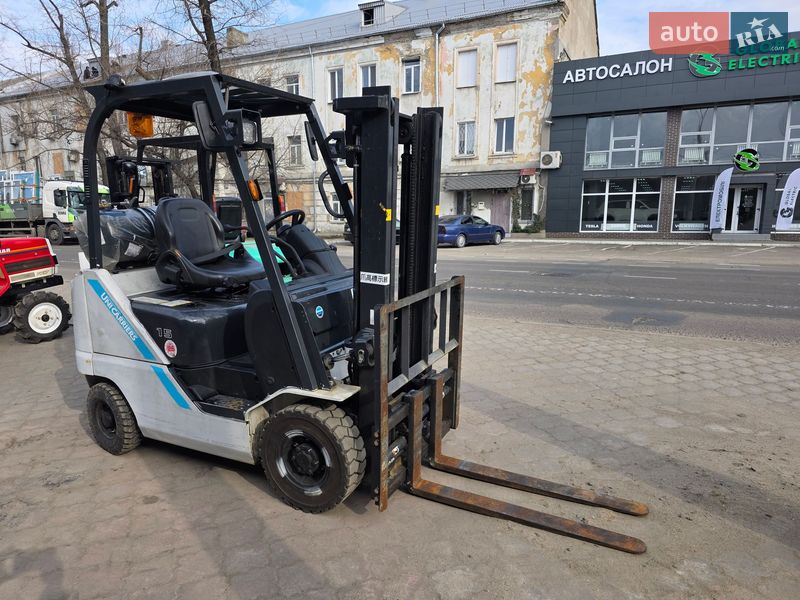 Вилочний навантажувач Nissan FG 2019 в Одесі