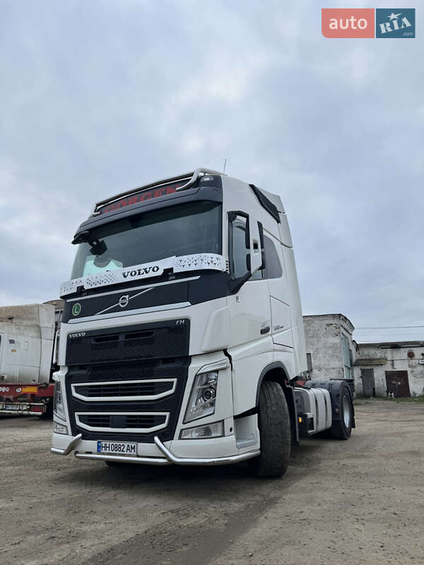 Тягач Volvo FH 13 2015 в Черноморске Тягач Volvo FH 13 2015 в Черноморске