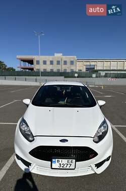 Хэтчбек Ford Fiesta 2013 в Котельве