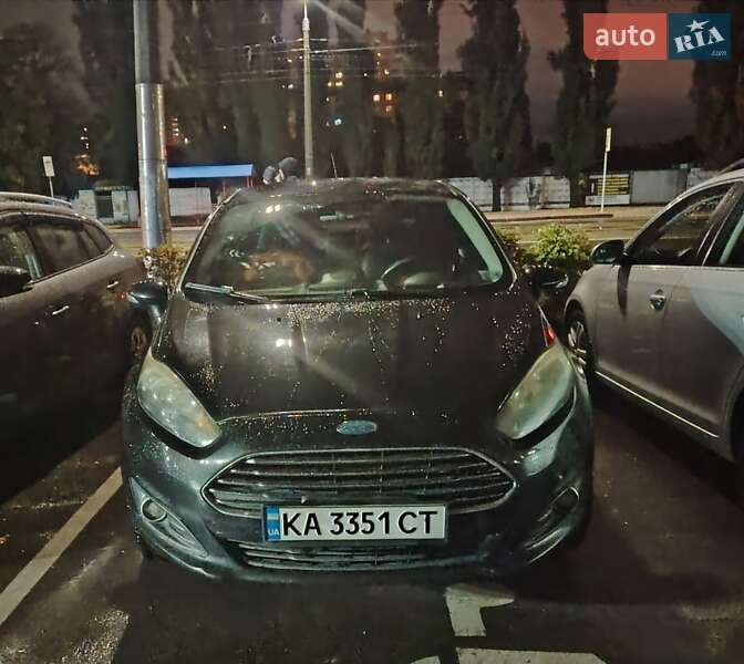 Седан Ford Fiesta 2014 в Киеве