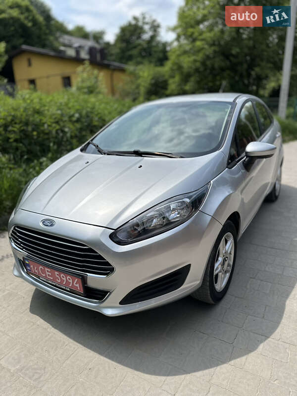 Седан Ford Fiesta 2019 в Львове