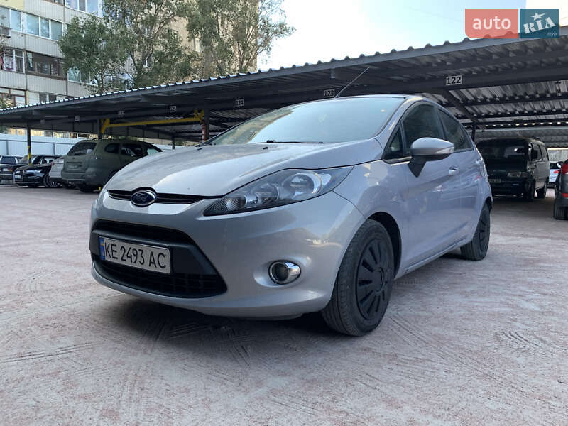 Хэтчбек Ford Fiesta 2011 в Шепетовке