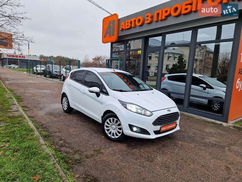 Хэтчбек Ford Fiesta 2013 в Кропивницком Хэтчбек Ford Fiesta 2013 в Кропивницком