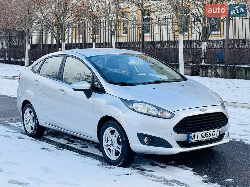 Седан Ford Fiesta 2018 в Киеве