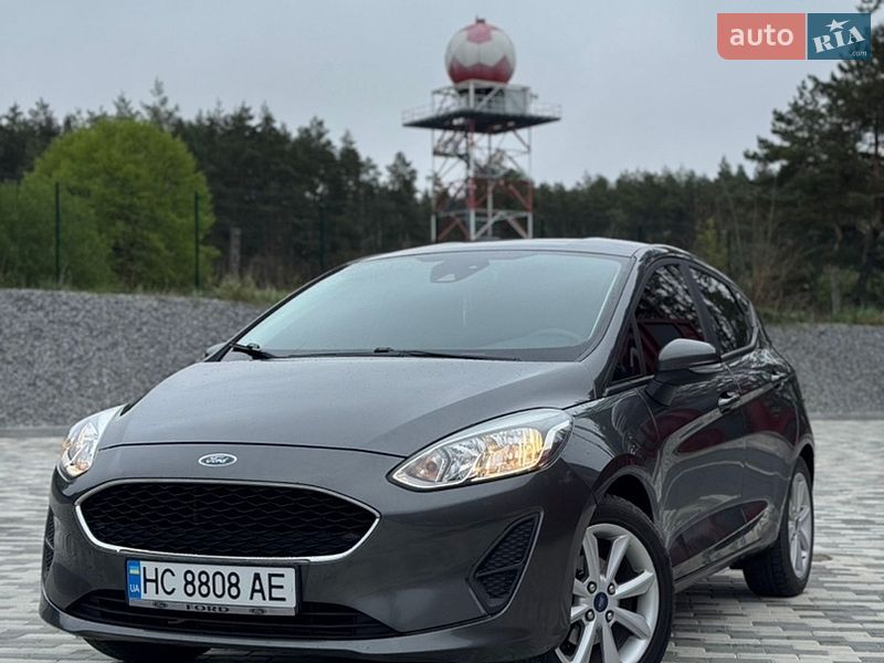 Хэтчбек Ford Fiesta 2017 в Львове