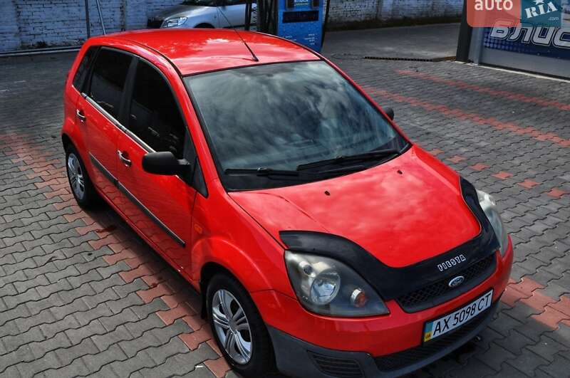 Хэтчбек Ford Fiesta 2007 в Полтаве
